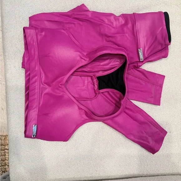 SET Bombshell Sportswear Magenta High Gloss - Size S - NWOT - Picture 3 of 5